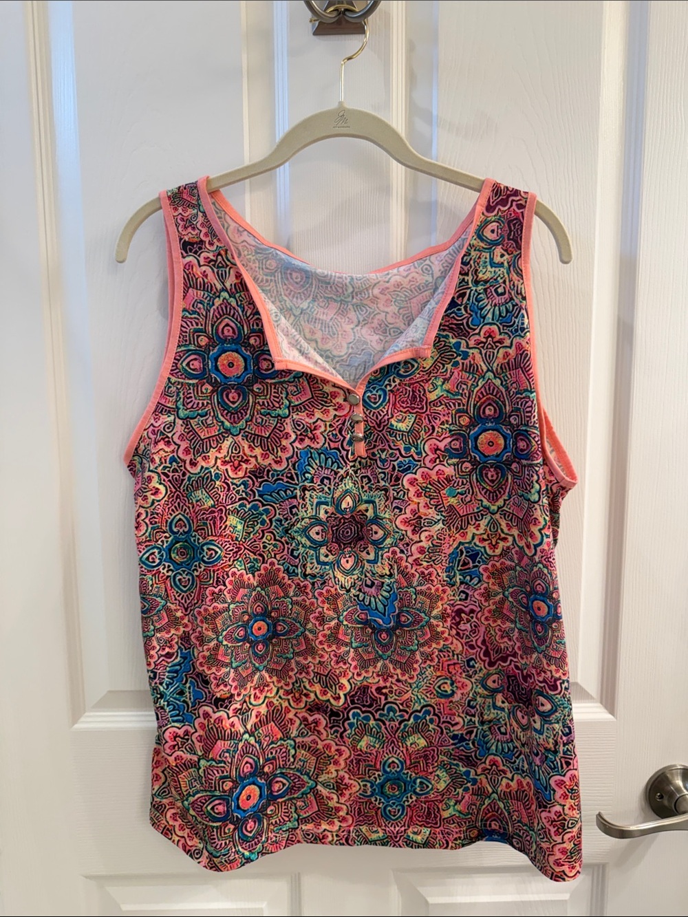 Sleeveless Peach/Pink Multi-Print V-Neck Tank Top
